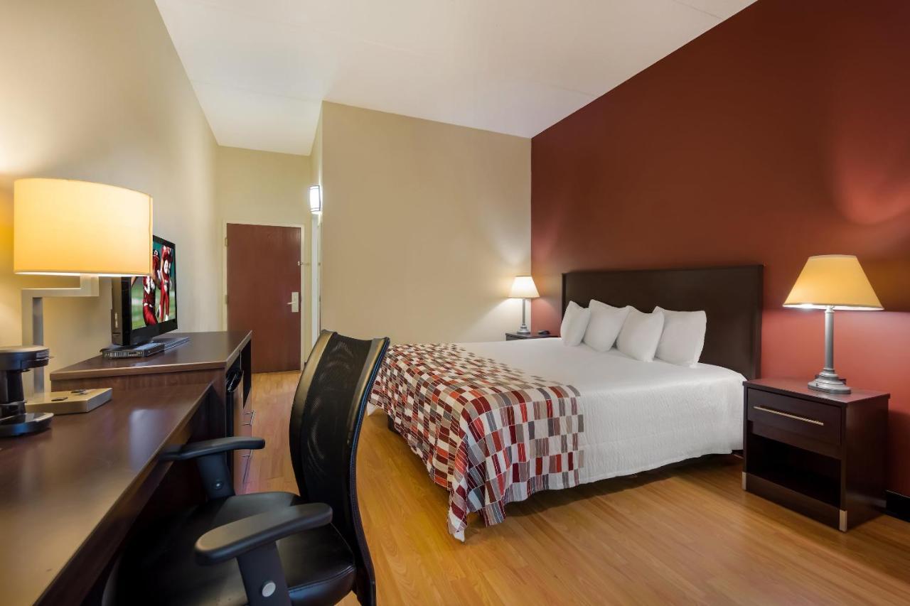Red Roof Inn Hendersonville Εξωτερικό φωτογραφία