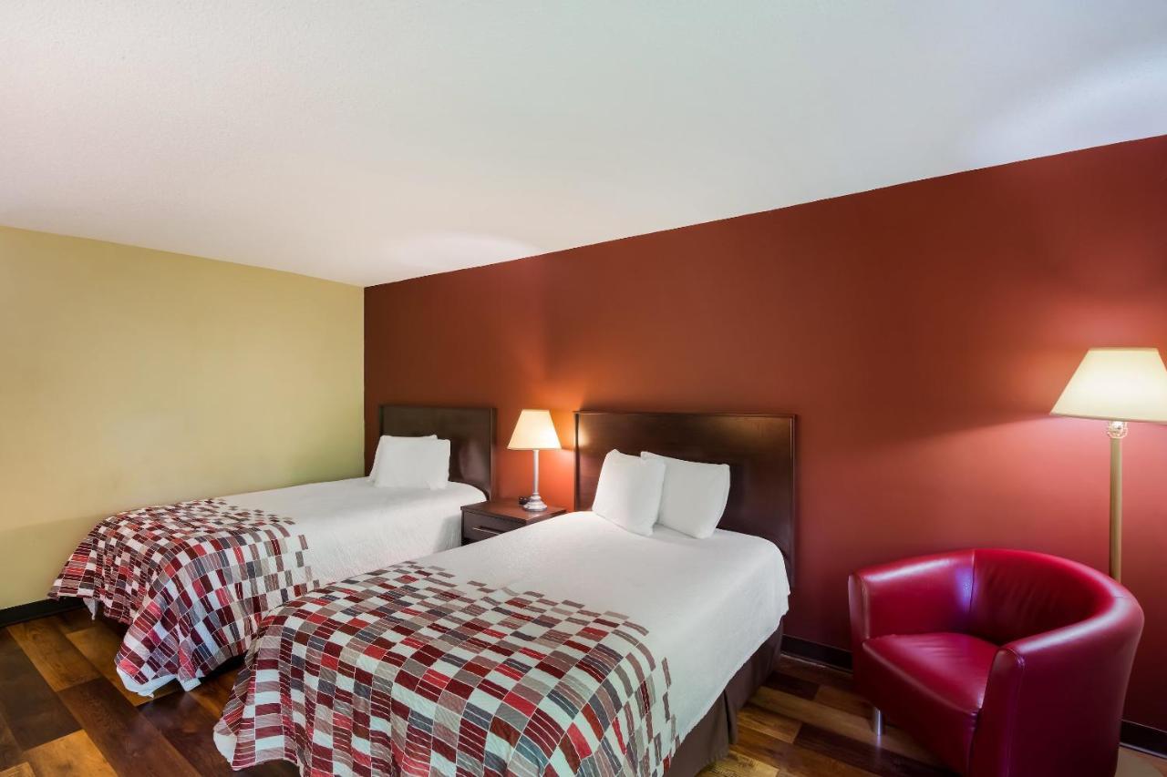 Red Roof Inn Hendersonville Εξωτερικό φωτογραφία