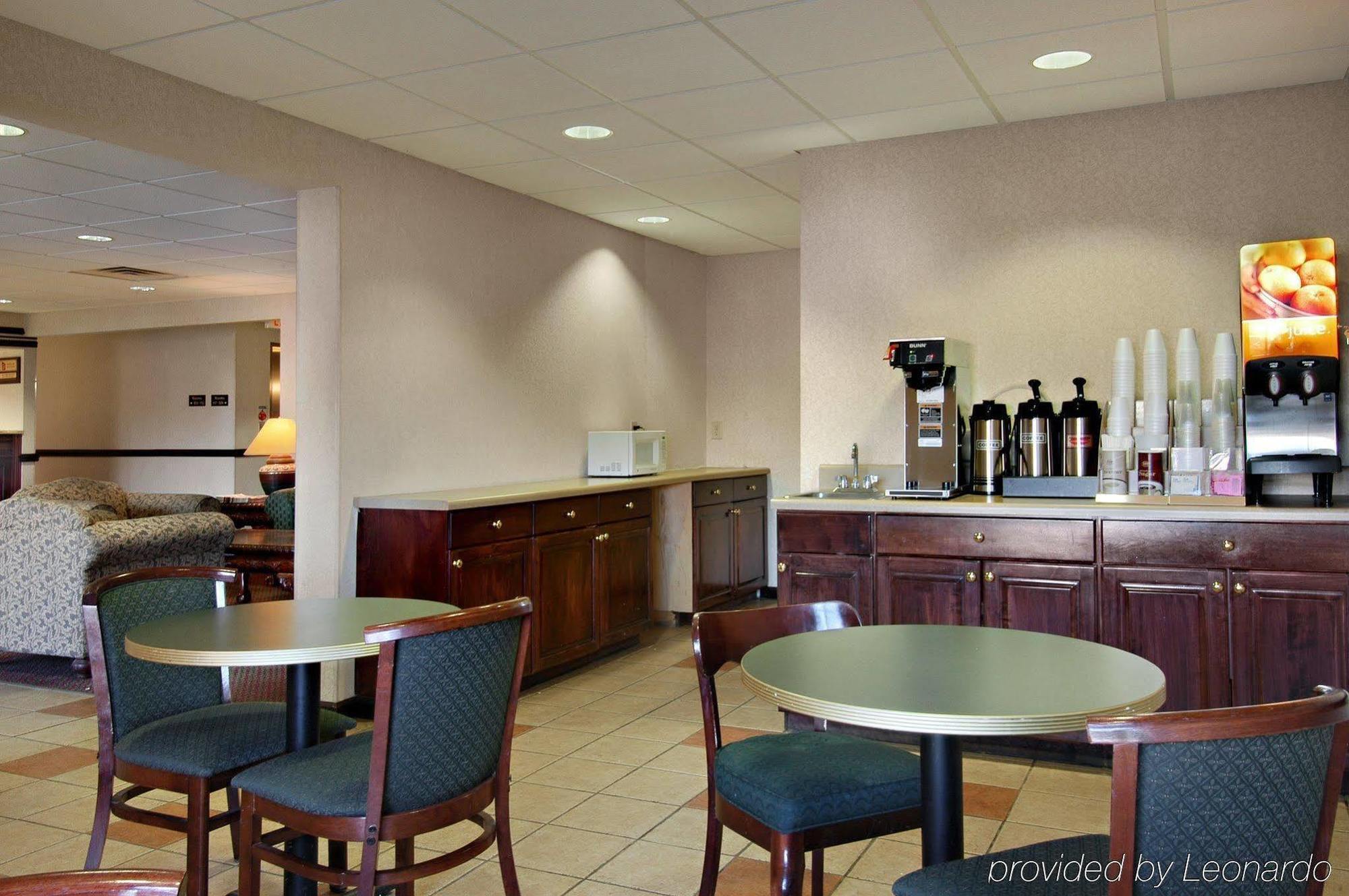 Red Roof Inn Hendersonville Εξωτερικό φωτογραφία