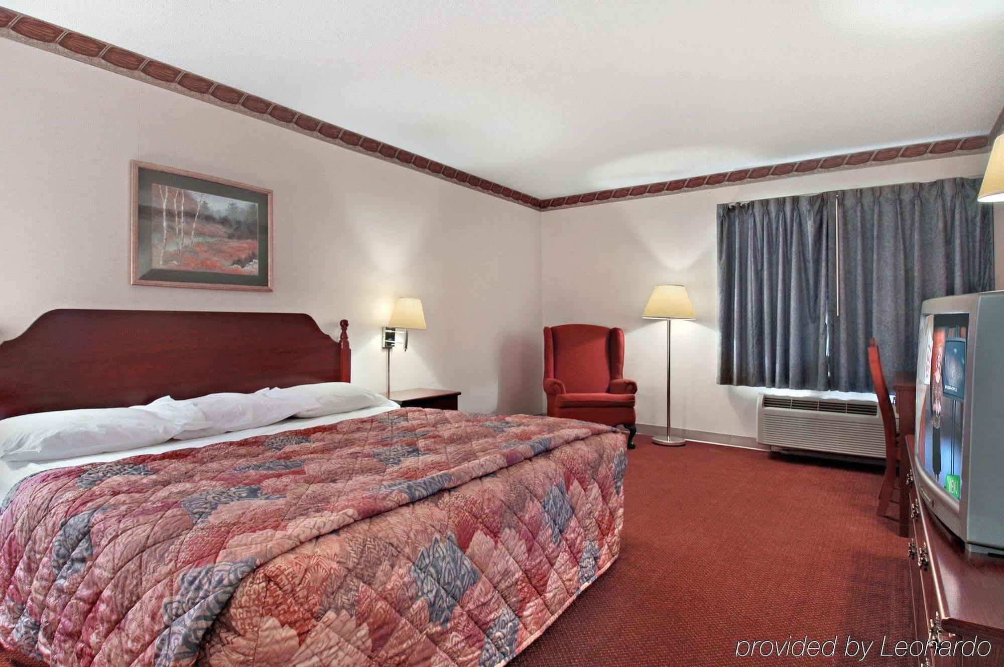 Red Roof Inn Hendersonville Εξωτερικό φωτογραφία